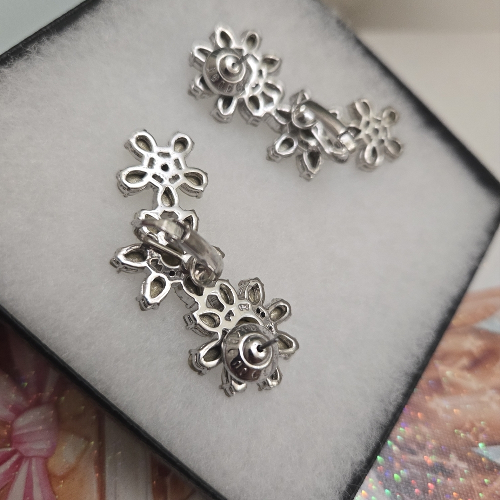 Henri Bendel Climber Earrings EUC - Picture 5 of 6